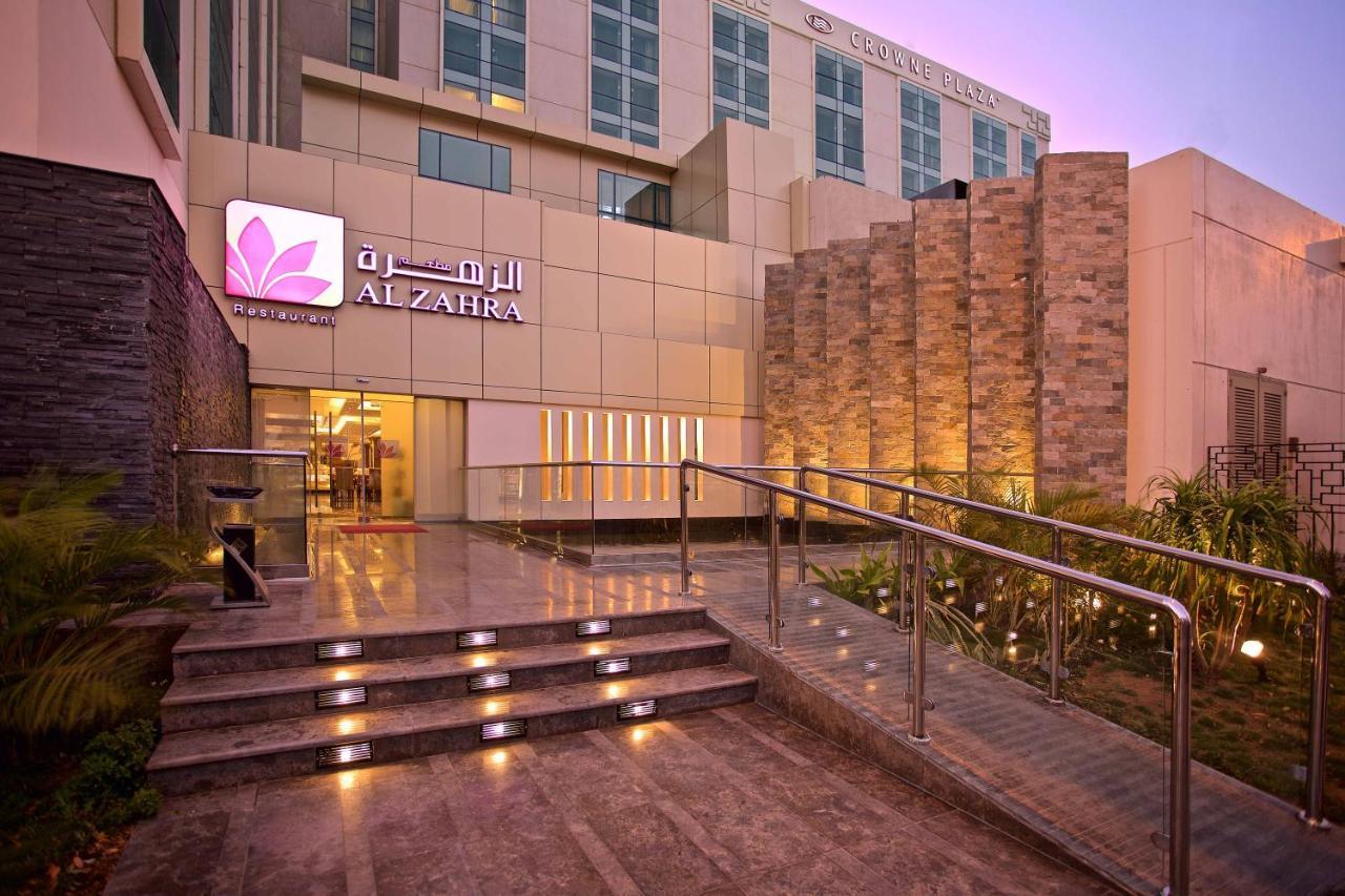 Crowne Plaza Jeddah, An Ihg Hotel Exterior photo